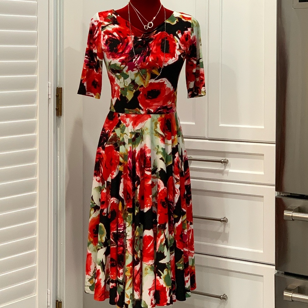 Lovely Marc Bouwer Floral Dress